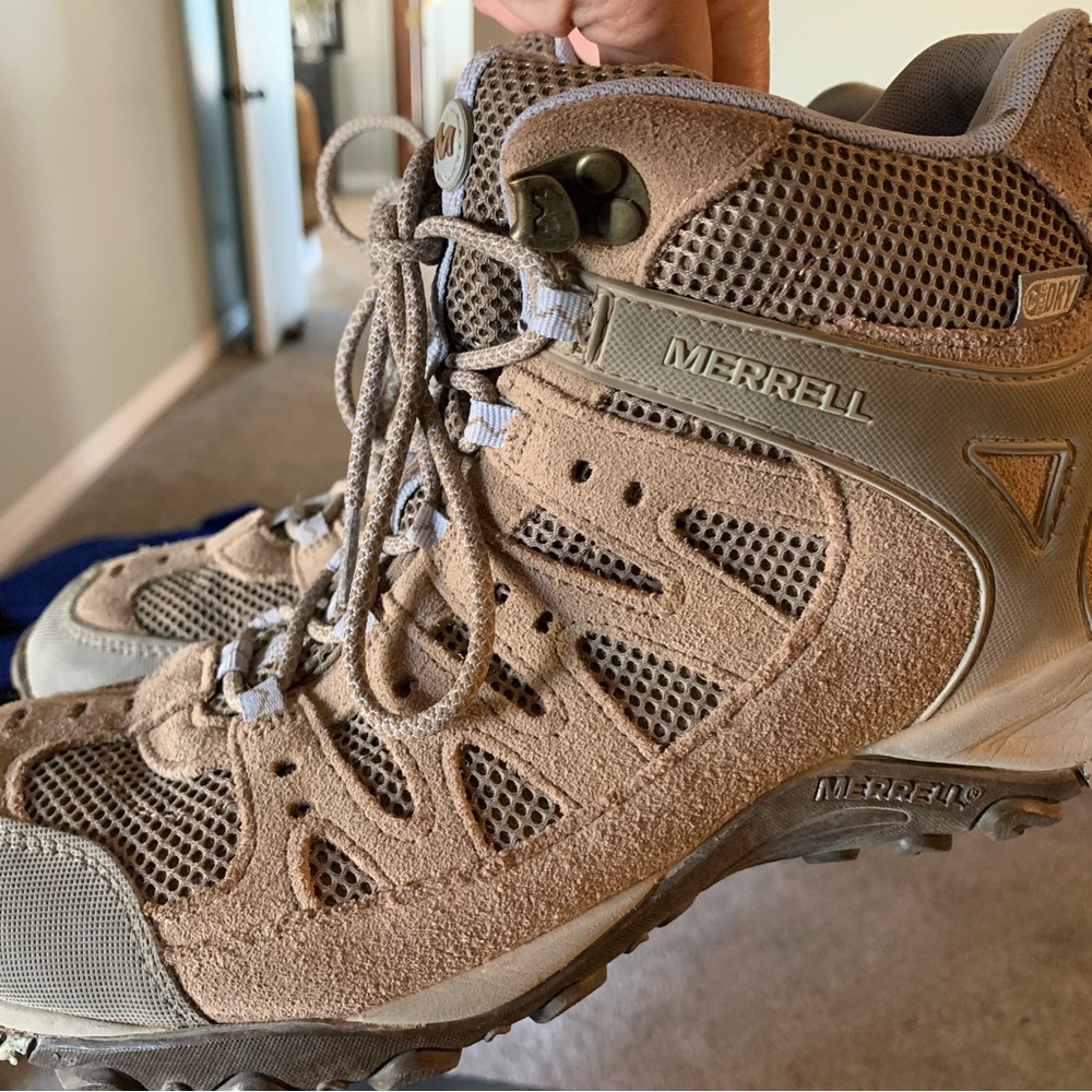 Women’s Merrell hiking boots